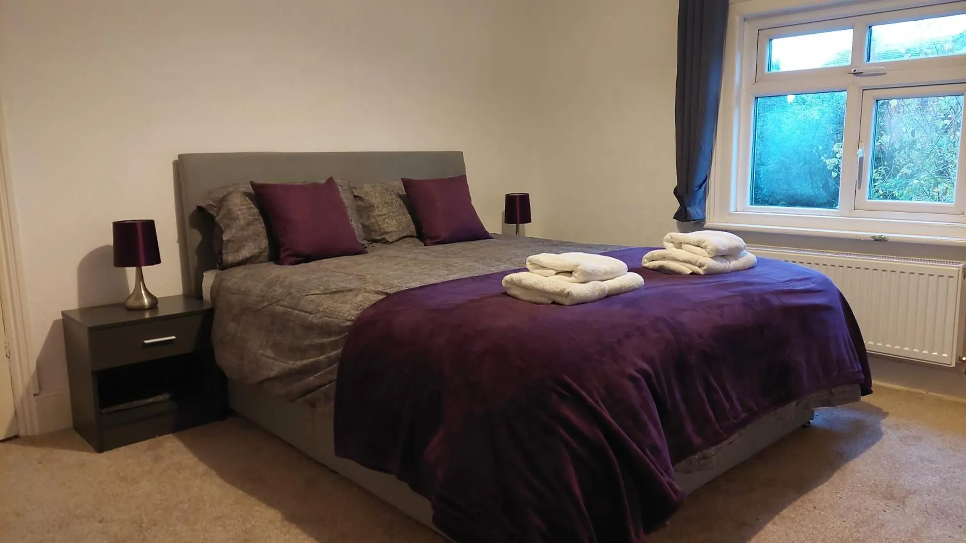 Ingledene Villa Wrexham 0*,  United Kingdom